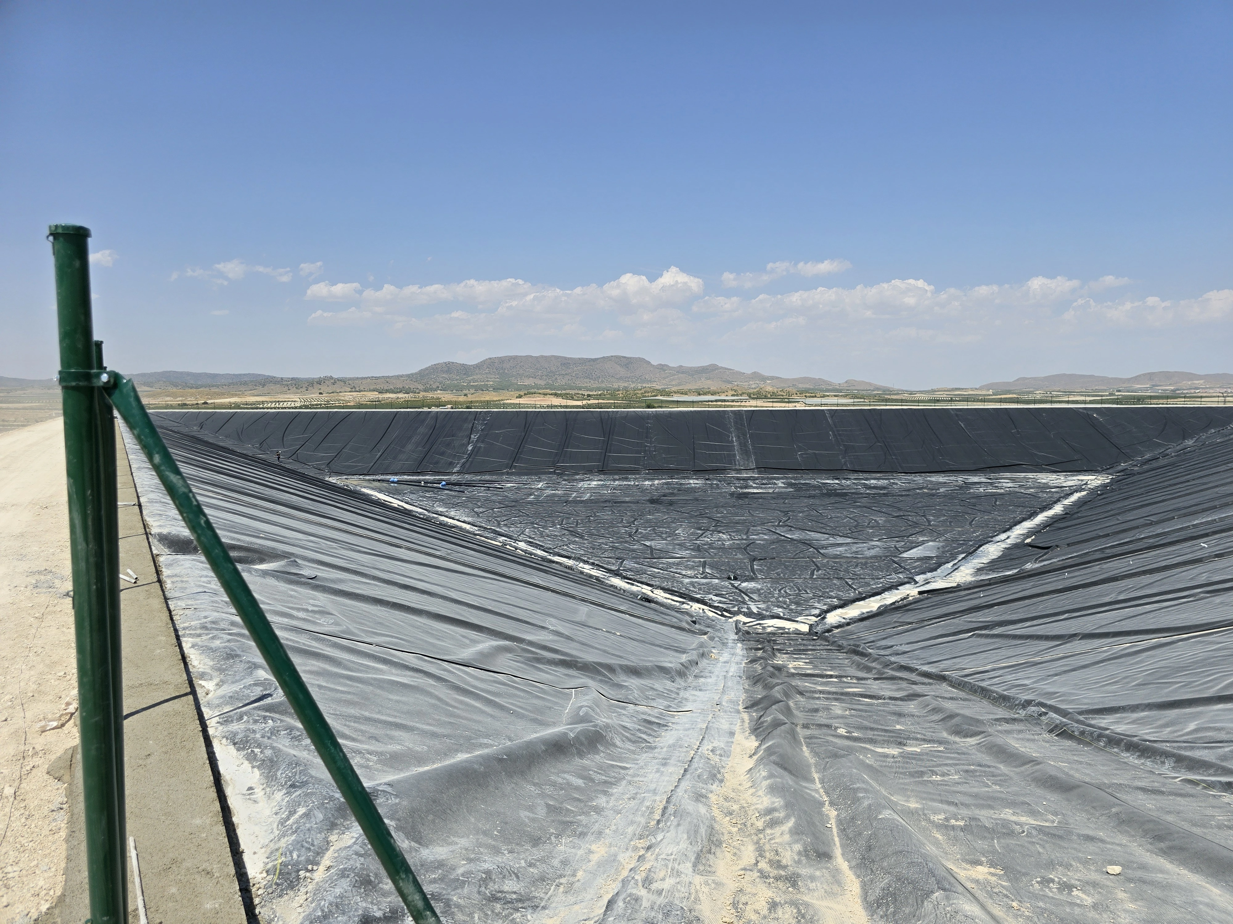 Embalse de Albatana, obra de regulación y red asociada en Albacete